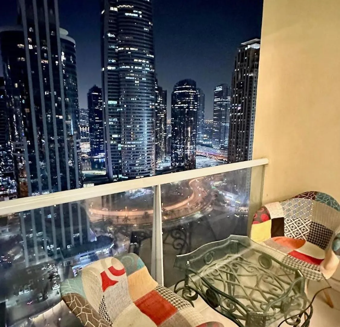 Apartman Modern Studio With Balcony - Close To Metro & Marina Dubaj Egyesült Arab Emírségek