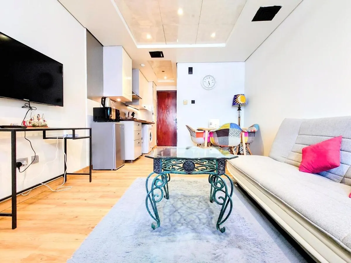 Modern Studio With Balcony - Close To Metro & Marina Dubai